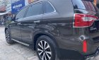 Kia Sorento 2015 - Cần bán Kia Sorento năm sản xuất 2015, màu đen còn mới, giá tốt