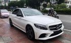 Mercedes-Benz C300 2021 - Bán ô tô Mercedes C300AMG năm sản xuất 2021, màu trắng