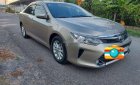 Toyota Camry 2016 - Bán xe Toyota Camry năm 2016, màu bạc còn mới