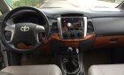 Toyota Innova   2.0E  2013 - Cần bán gấp Toyota Innova 2.0E năm sản xuất 2013, màu bạc còn mới