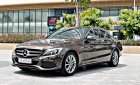 Mercedes-Benz C200 2017 - Cần bán gấp Mercedes C200 năm 2017, màu nâu