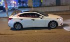 Mazda 3 2016 - Bán xe Mazda 3 năm sản xuất 2016, màu trắng còn mới  