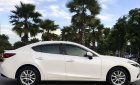 Mazda 3   1.5 AT 2018 - Cần bán gấp Mazda 3 1.5 AT 2018, màu trắng xe gia đình