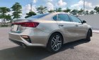 Kia Cerato   1.6AT Luxury 2019 - Xe Kia Cerato 1.6AT Luxury đời 2019, màu vàng còn mới giá cạnh tranh