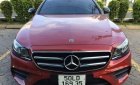 Mercedes-Benz E300 AMG 2019 - Cần bán gấp Mercedes E300 AMG sản xuất 2019, màu đỏ số tự động