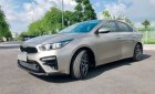 Kia Cerato   1.6AT Luxury 2019 - Xe Kia Cerato 1.6AT Luxury đời 2019, màu vàng còn mới giá cạnh tranh