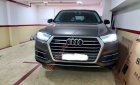 Audi Quattro  Q7 2.0TFSI   2019 - Cần bán gấp Audi Quattro Q7 2.0TFSI 2019, màu xám, xe nhập