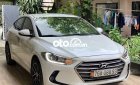 Hyundai Elantra   1.6MT 2018 - Cần bán Hyundai Elantra 1.6MT 2018, màu trắng, giá 399tr