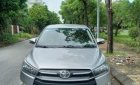 Toyota Innova 2.0E 2017 - Cần bán Toyota Innova 2.0E năm 2017, màu bạc như mới, giá 505tr