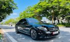 Mercedes-Benz C200 2019 - Bán xe Mercedes C200 năm 2019, màu đen còn mới