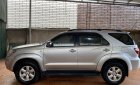 Toyota Fortuner   2011 - Bán xe Toyota Fortuner sản xuất năm 2011, màu bạc còn mới 