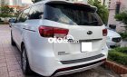 Kia Sedona 2016 - Cần bán Kia Sedona sản xuất 2016, màu trắng