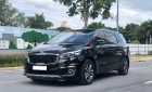 Kia Sedona   2.2L DATH  2018 - Bán ô tô Kia Sedona 2.2L DATH sản xuất năm 2018, màu đen giá cạnh tranh