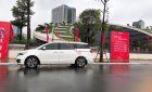Kia Sedona 2016 - Bán xe Kia Sedona năm 2016, màu trắng, 659 triệu