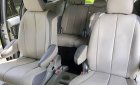 Toyota Sienna 2010 - Bán Toyota Sienna sản xuất năm 2010, màu bạc, xe nhập còn mới