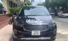 Kia Sedona 2020 - Cần bán gấp Kia Sedona 2020, màu đen