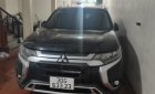 Mitsubishi Outlander   2.0 CVT Premium 2020 - Cần bán lại xe Mitsubishi Outlander 2.0 CVT Premium năm sản xuất 2020, màu đen chính chủ, giá tốt