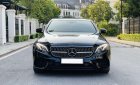 Mercedes-Benz E300 AMG 2019 - Cần bán xe Mercedes E300 AMG đời 2019, màu đen