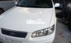 Toyota Camry 2002 - Bán xe Toyota Camry năm 2002, màu trắng