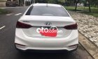 Hyundai Accent     2018 - Cần bán gấp Hyundai Accent năm 2018, màu trắng còn mới, giá 345tr