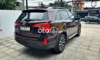 Kia Sorento 2016 - Cần bán lại xe Kia Sorento đời 2016, màu đỏ, giá 685tr