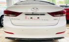 Hyundai Elantra   2.0AT  2017 - Bán Hyundai Elantra 2.0AT sản xuất năm 2017, màu trắng xe gia đình, giá chỉ 545 triệu