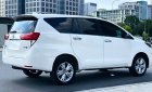 Toyota Innova   2.0 V  2017 - Bán Toyota Innova 2.0 V sản xuất 2017, màu trắng còn mới