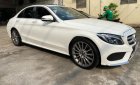 Mercedes-Benz C300    2017 - Cần bán xe Mercedes 2017, màu trắng còn mới