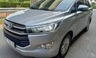 Toyota Innova   2.0E 2017 - Bán ô tô Toyota Innova 2.0E sản xuất 2017, màu bạc  