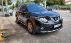 Nissan X trail 2017 - Cần bán gấp Nissan X trail 2.0 SL năm 2017, giá cạnh tranh