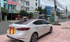 Hyundai Elantra   GLS 2017 - Cần bán Hyundai Elantra GLS sản xuất năm 2017, màu trắng