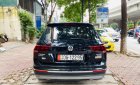 Volkswagen Tiguan 2017 - Cần bán Volkswagen Tiguan 2017, màu đen, xe nhập