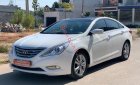 Hyundai Sonata   2.0AT 2010 - Bán Hyundai Sonata 2.0AT năm 2010, màu trắng, xe nhập