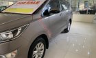 Toyota Innova 2019 - Cần bán lại xe Toyota Innova sản xuất 2019, giá tốt