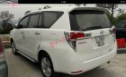 Toyota Innova   2.0 V  2016 - Cần bán Toyota Innova 2.0 V đời 2016, màu trắng xe gia đình, giá tốt