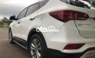 Hyundai Santa Fe 2016 - Cần bán lại xe Hyundai Santa Fe đời 2016, màu trắng, nhập khẩu nguyên chiếc xe gia đình, 718tr