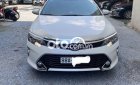 Toyota Camry 2.0E  2018 - Cần bán gấp Toyota Camry 2.0E đời 2018, màu trắng chính chủ