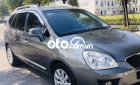 Kia Carens MT 2013 - Cần bán Kia Carens MT đời 2013, màu xám còn mới, 262 triệu