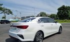 Kia Cerato AT 2019 - Bán xe Kia Cerato AT sản xuất năm 2019, màu trắng còn mới, 595tr