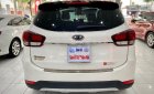 Kia Rondo   2.0 GAT  2018 - Cần bán Kia Rondo 2.0 GAT năm 2018, màu trắng còn mới, giá tốt