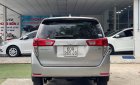 Toyota Innova   2.0E MT 2017 - Cần bán Toyota Innova 2.0E MT đời 2017, màu xám