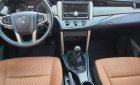 Toyota Innova 2016 - Bán Toyota Innova 2.0E MT sản xuất 2016, màu bạc giá cạnh tranh