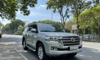 Toyota Land Cruiser 2019 - Cần bán xe Toyota Land Cruiser VX 4.6 V8 model 2020 năm 2019