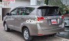 Toyota Innova 2.0E MT 2018 - Bán Toyota Innova 2.0E MT năm 2018, màu đồng ánh kim