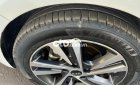 Kia Cerato MT 2018 - Cần bán lại xe Kia Cerato MT năm sản xuất 2018, màu trắng xe gia đình, giá chỉ 425 triệu