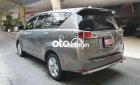 Toyota Innova   V AT 2017 - Cần bán lại xe Toyota Innova V AT năm 2017, màu xám, 690tr