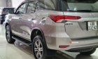 Toyota Fortuner MT 2020 - Bán Toyota Fortuner MT sản xuất 2020, màu bạc còn mới
