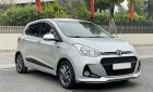 Hyundai Grand i10 1.2 AT  2017 - Cần bán gấp Hyundai Grand i10 1.2 AT năm sản xuất 2017, màu bạc