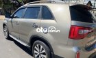 Kia Sorento AT 2014 - Bán Kia Sorento AT sản xuất 2014, màu ghi vàng giá tốt