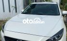 Mazda 3 1.5AT 2018 - Cần bán lại xe Mazda 3 1.5AT sản xuất 2018, màu trắng xe gia đình